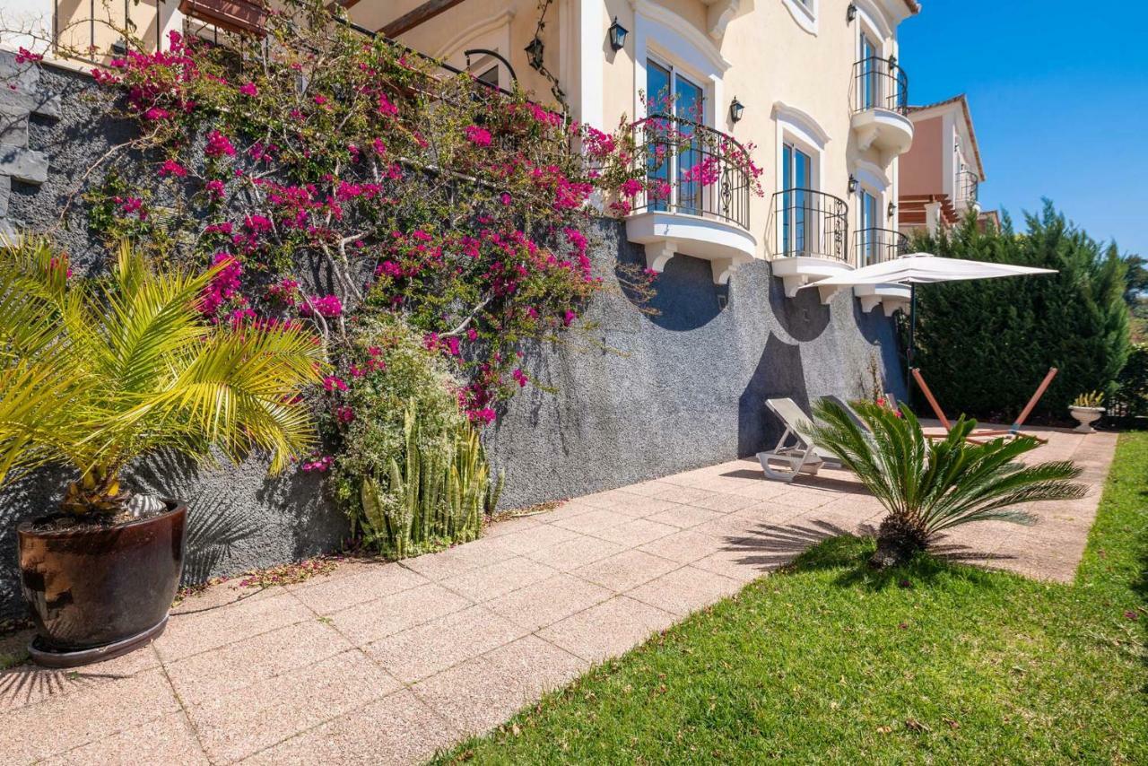 Designed Villa Palheiro Village By Hr Madeira 푼샬 외부 사진